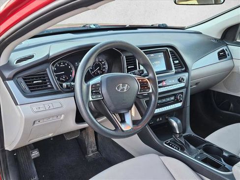 Used 2019 Hyundai Sonata SE image 10
