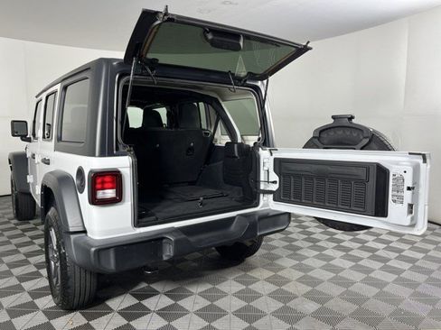 Used 2024 Jeep Wrangler Unlimited Sport AWD/4WD image 37