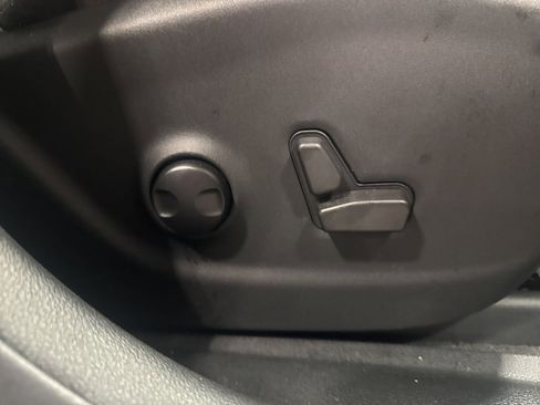 Used 2022 Jeep Cherokee Limited w/ Elite Package image 14