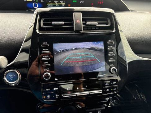 Used 2022 Toyota Prius L Eco image 20