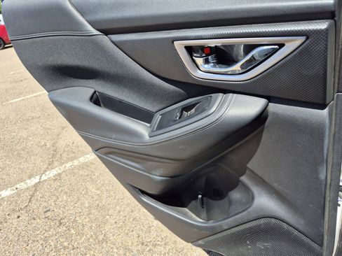 Used 2020 Subaru Forester Premium AWD/4WD image 19