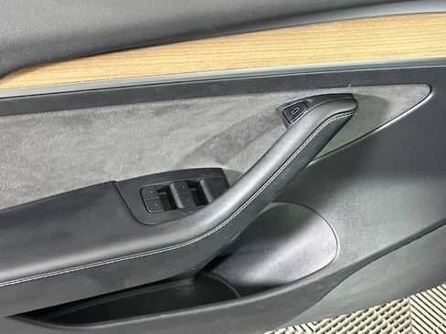 Used 2021 Tesla Model 3 Standard Range Plus image 15