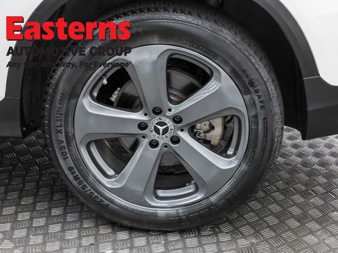 Used 2021 Mercedes-Benz GLC 300 4MATIC w/ Driver Assistance Package image 33