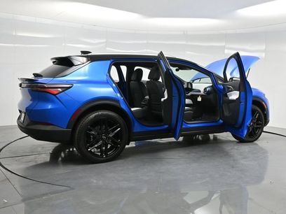 New 2026 Chevrolet Equinox EV LT w/ LPO, Blackout Package