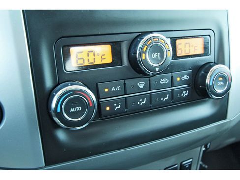 Used 2020 Nissan Frontier SV w/ Midnight Edition Floor Mats RWD image 24