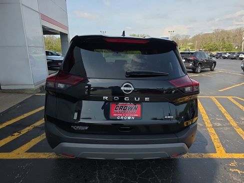 Used 2023 Nissan Rogue S AWD/4WD image 4