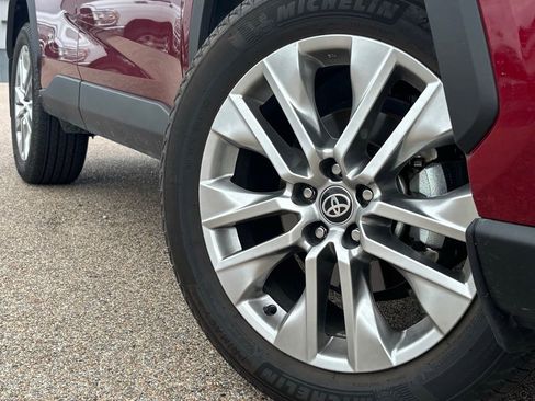 Used 2025 Toyota RAV4 XLE Premium image 2