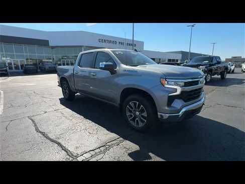 Certified 2025 Chevrolet Silverado 1500 LT image 2