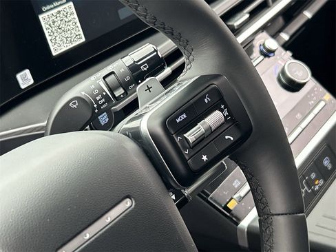 New 2026 Hyundai Santa Fe SE image 23