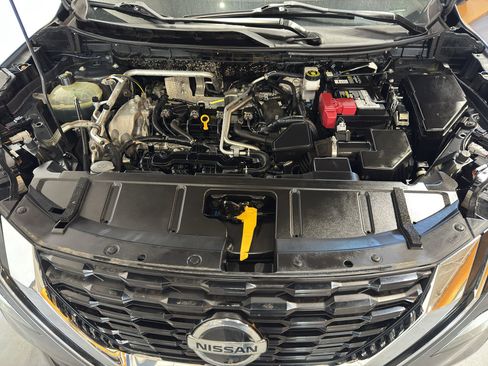 Used 2021 Nissan Rogue SV AWD/4WD image 33