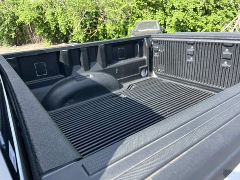 Used 2023 Ford F150 XLT AWD/4WD image 14