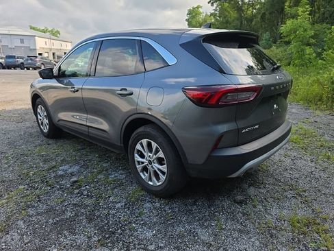 Used 2023 Ford Escape Active w/ Tech Pack #2 AWD/4WD image 6