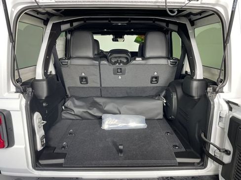 New 2026 Jeep Wrangler Unlimited Rubicon 392 w/ Quick Order Package 27X Moab AWD/4WD image 15
