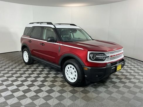Used 2025 Ford Bronco Sport Heritage w/ Convenience Package AWD/4WD image 3