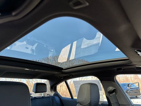 New 2026 BMW 530i xDrive w/ M Sport Package AWD/4WD image 28