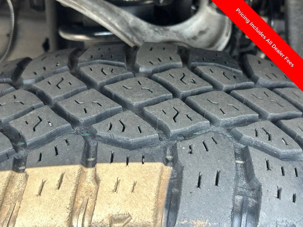 Used 2025 GMC Sierra 1500 AT4X AWD/4WD image 33