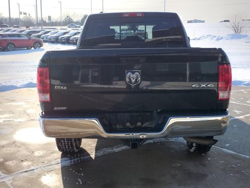 Used 2017 RAM 1500 Classic SLT image 6