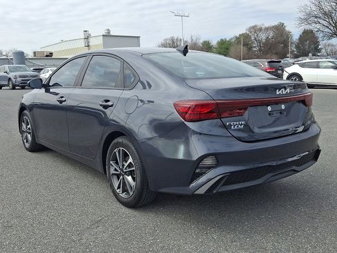 Used 2023 Kia Forte LXS image 6