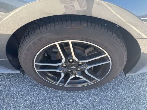 Used 2019 Ford Mustang Premium image 8