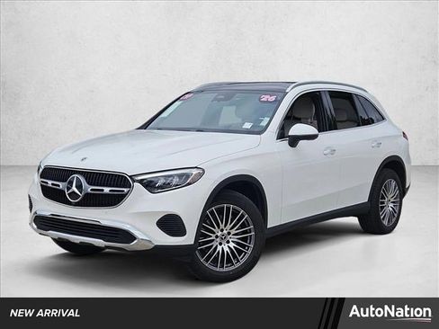 Used 2026 Mercedes-Benz GLC 300 image 1