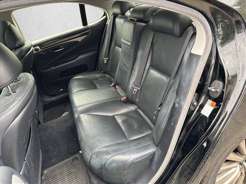 Used 2015 Lexus LS 460 AWD w/ Comfort Package image 15