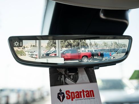 Used 2023 Buick Envision Avenir image 33