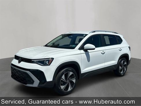 Used 2026 Volkswagen Taos SE AWD/4WD image 1