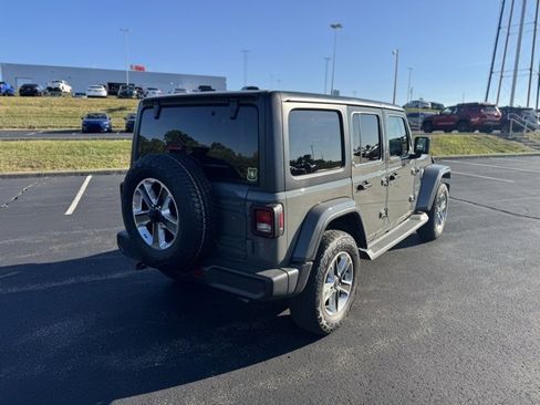 Used 2020 Jeep Wrangler Unlimited Sahara image 3