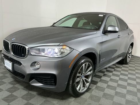 Used 2019 BMW X6 sDrive35i w/ M Sport Package image 2