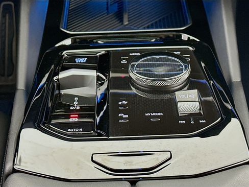 Used 2024 BMW i5 M60 w/ Premium Package image 13