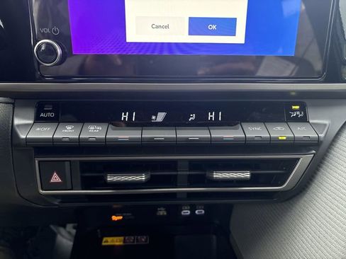 New 2026 Toyota Camry SE image 19