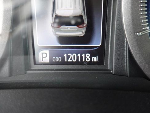 Used 2018 Toyota Sienna LE FWD image 12