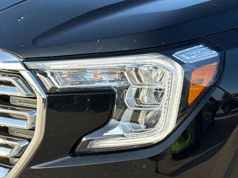 Used 2022 GMC Terrain SLT FWD image 4