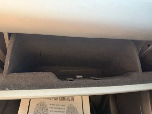 Used 2024 Land Rover Range Rover Velar S image 31