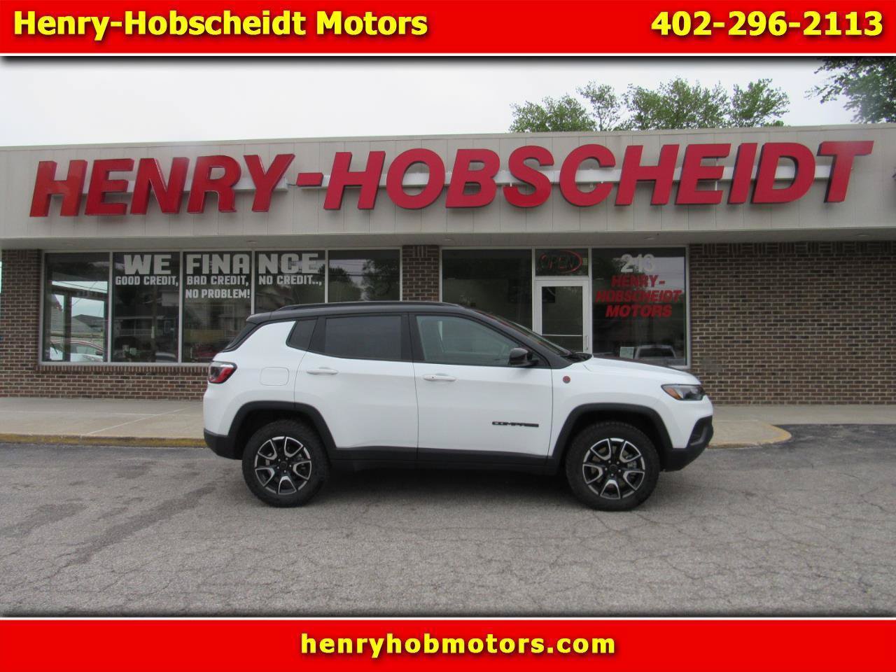 Used 2026 Jeep Compass Trailhawk AWD/4WD image 1