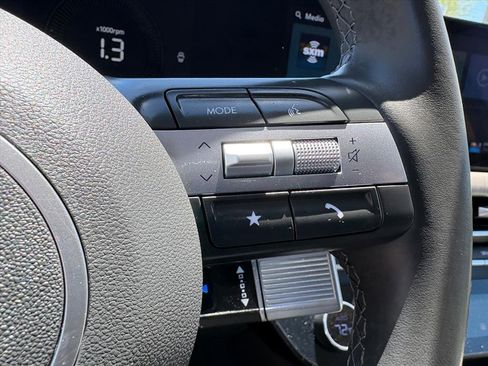 Certified 2025 Hyundai Sonata SEL FWD image 11
