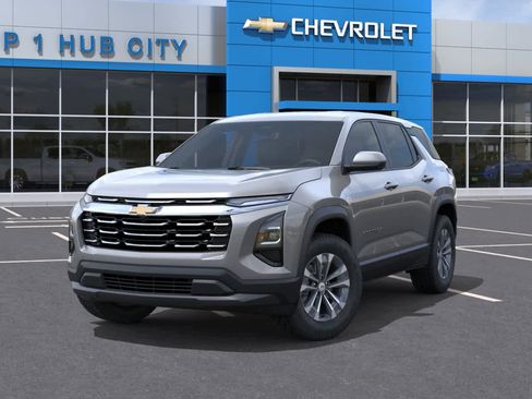 New 2026 Chevrolet Equinox LT FWD image 6