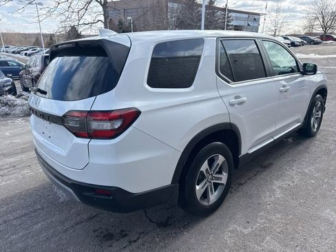 Certified 2025 Honda Pilot EX-L image 6