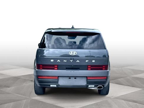 Used 2025 Hyundai Santa Fe SE FWD image 7