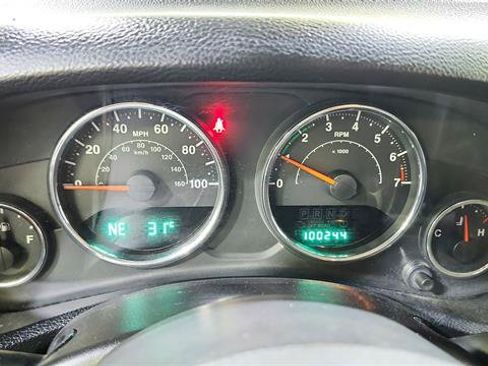 Used 2012 Jeep Wrangler Sport AWD/4WD image 13