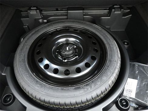 Used 2024 Cadillac XT4 Premium Luxury image 27