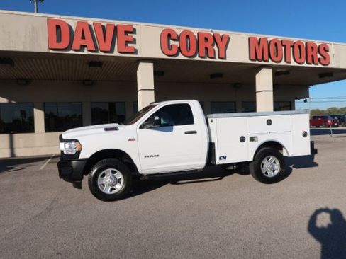 Used 2022 RAM 2500 Tradesman AWD/4WD image 1