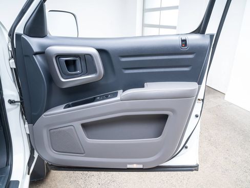 Used 2014 Honda Ridgeline RTL image 19