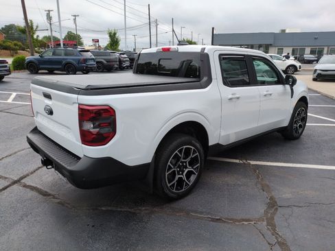 Used 2025 Ford Maverick Lariat AWD/4WD image 7
