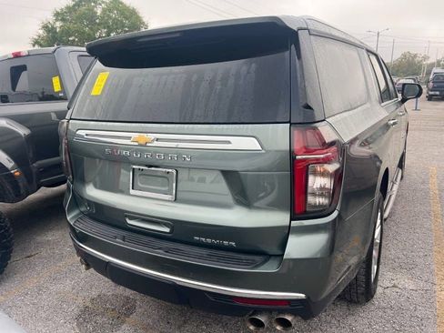Used 2023 Chevrolet Suburban Premier image 3