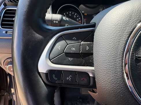 Used 2019 Jeep Compass Limited AWD/4WD image 13
