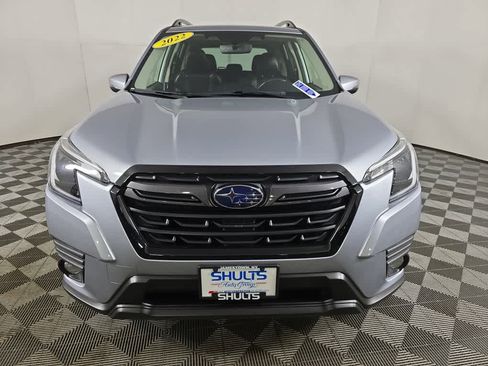 Used 2022 Subaru Forester Limited image 3