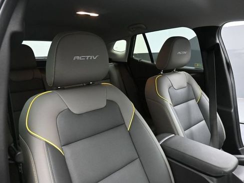 Used 2025 Chevrolet Trax ACTIV w/ Driver Confidence Package FWD image 28