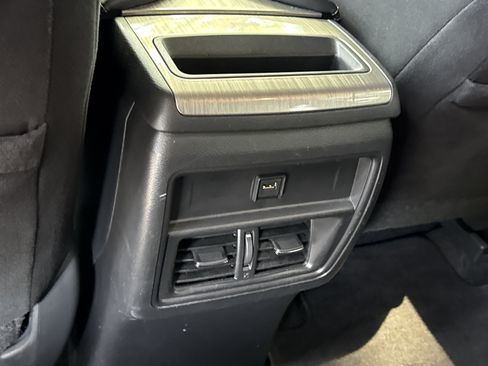 Used 2018 Nissan Murano S FWD image 11