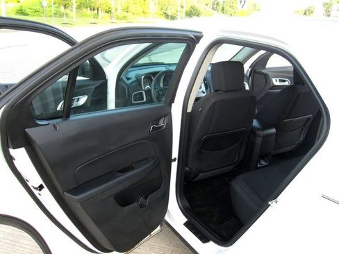 Used 2014 Chevrolet Equinox LS AWD/4WD image 25